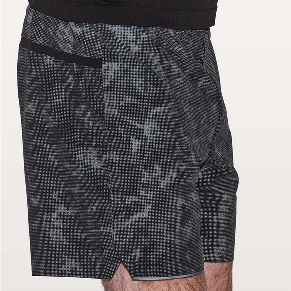 Lululemon Surge Short 7"
Subtonic Reflective Black - Picture 2 of 9